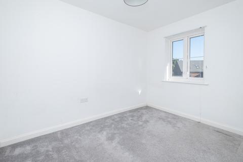 10 Coalfield Grove, Aylesham, Canterbury, CT3 3FX