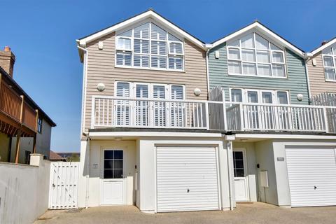 3 bedroom semi-detached house for sale, Old Lydd Road, Camber, Rye