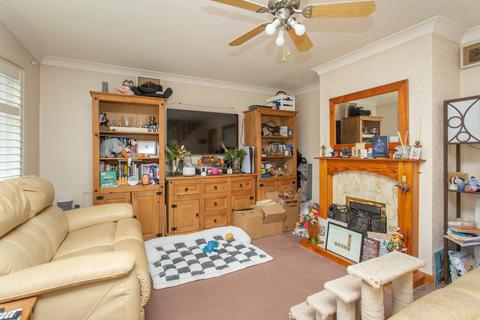 5 Bevan Way, Aylesham, Canterbury, CT3 3DN