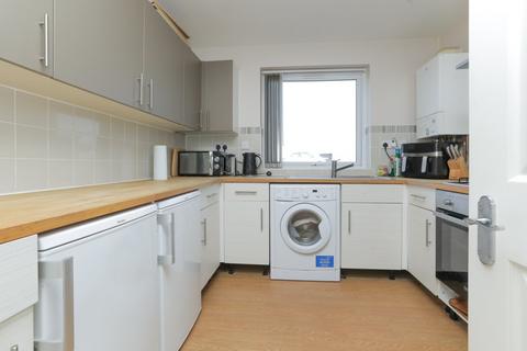 2 bedroom flat for sale, The Parade, Birchington, CT7