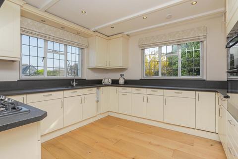 3 bedroom detached house for sale, Daryngton Avenue, Birchington, CT7