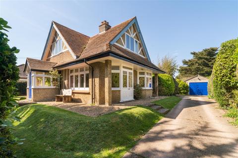 5 bedroom detached house for sale, Freshwater Bay, Isle of Wight
