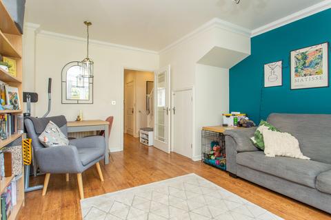 8 Birch Road, Canterbury, CT1 3BS