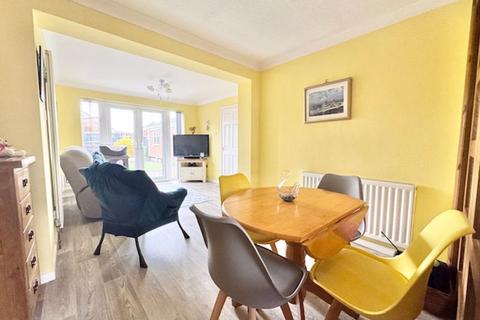 3 bedroom semi-detached house for sale, BOLINGBROKE ROAD, CLEETHORPES