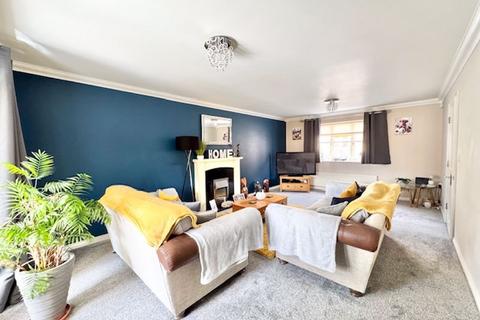 3 bedroom semi-detached house for sale, PETERSON DRIVE, NEW WALTHAM