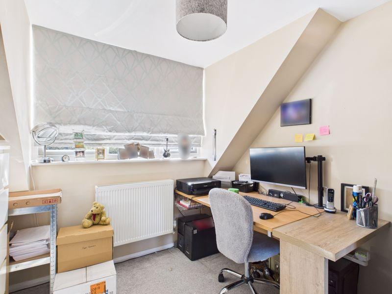 Bedroom/office