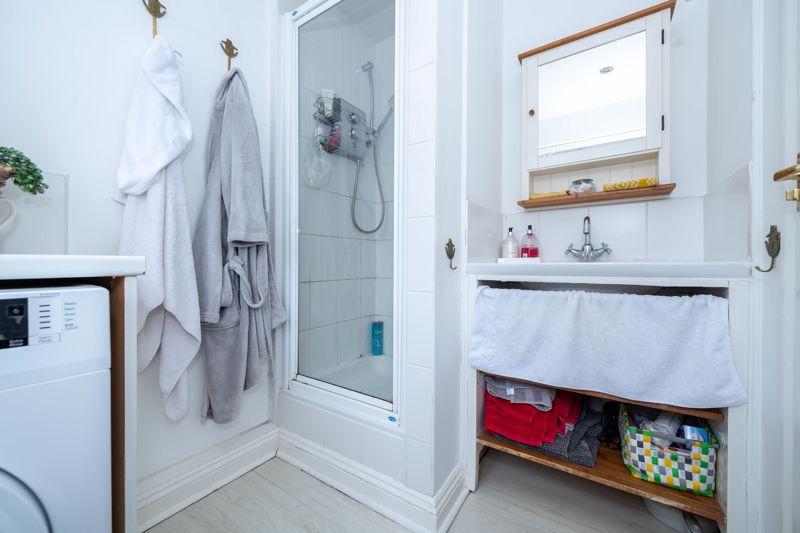 Shower room/utility