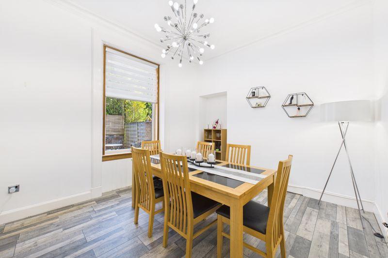 Bedroom 4 / Dining