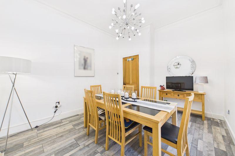 Bedroom 4 / Dining