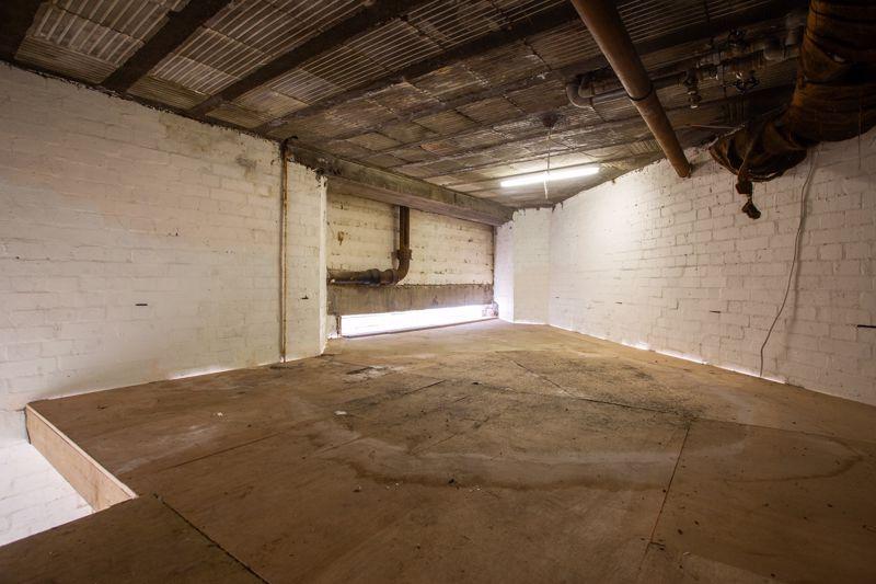 Garage mezzanine