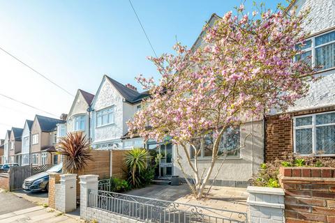 44 Roslin Way, Bromley, BR1 4QT