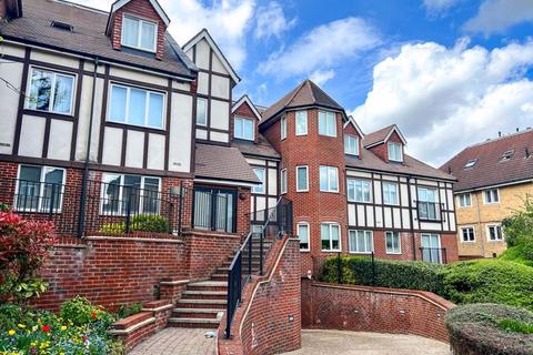 2 bedroom apartment to rent, Butts Green Road, Hornchurch RM11