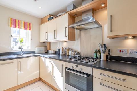 2 bedroom end of terrace house for sale, Lillywhite Road, Chichester