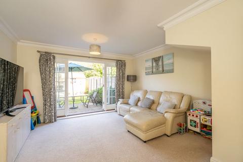 2 bedroom end of terrace house for sale, Lillywhite Road, Chichester