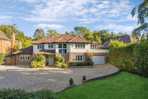 4 bedroom detached house for sale, Nightingales Lane, Chalfont St. Giles