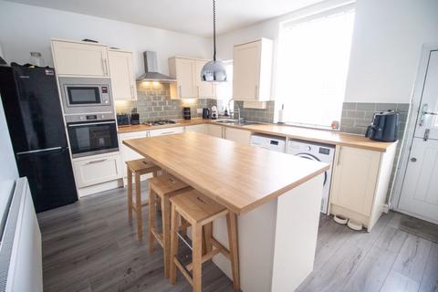 283 Plodder Lane, Farnworth, Bolton, BL4 0BR