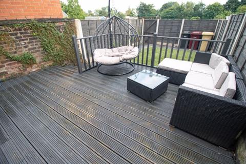283 Plodder Lane, Farnworth, Bolton, BL4 0BR