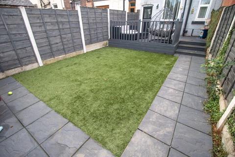 283 Plodder Lane, Farnworth, Bolton, BL4 0BR