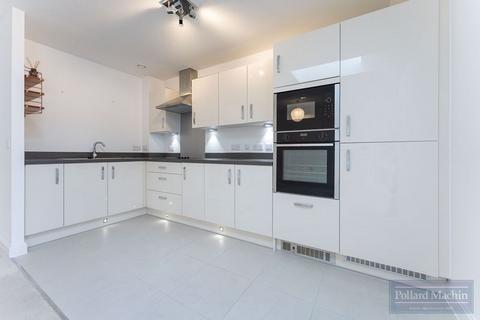 2 bedroom apartment for sale, Addington Road, Sanderstead
