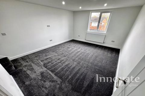2 bedroom maisonette to rent, Langley High Street, Oldbury B69