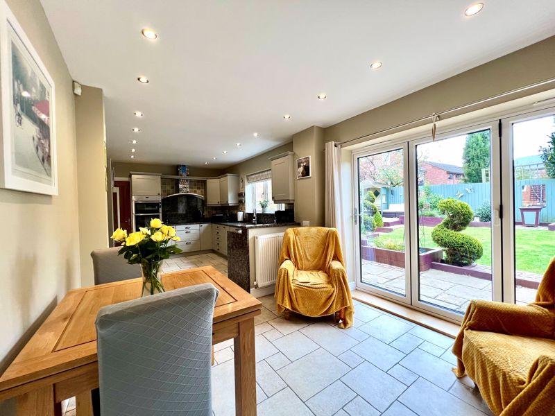 Dining Kitchen...