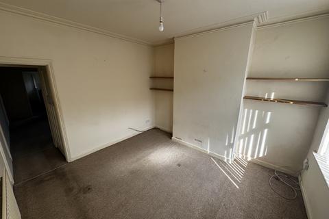 2 bedroom terraced house to rent, Chatham Street, Peartree, DE23