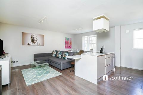 2 bedroom apartment to rent, Castle Mews