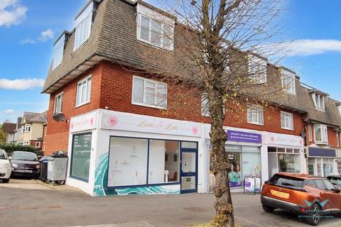 2 bedroom apartment for sale, Harewood Avenue, Kings Park - Littledown