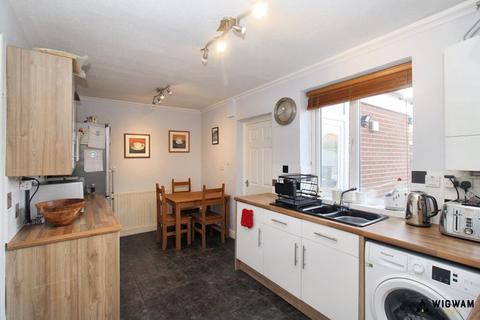 3 bedroom terraced house for sale, Athelstan Road, Beverley, HU17