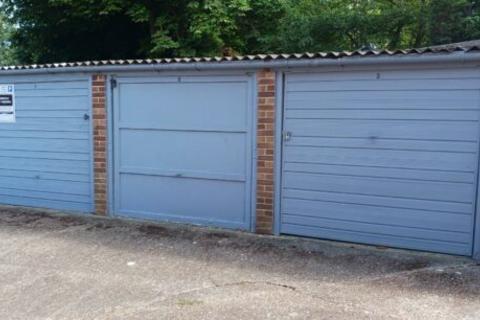 Garage to rent, Canterbury Road, Westgate-on-Sea CT8