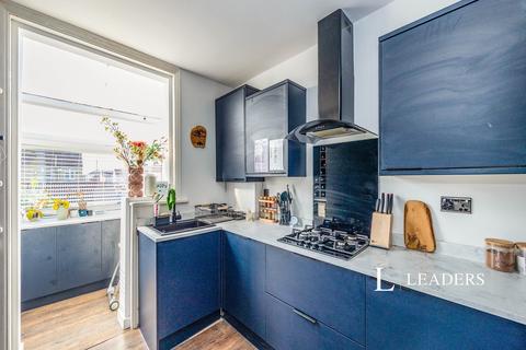 2 bedroom apartment to rent, Jenkins Grove, Portsmouth PO3