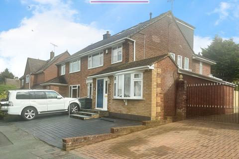 4 bedroom semi-detached house for sale, Wansbury Way, Swanley, BR8