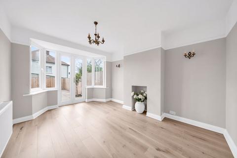 4 bedroom semi-detached house for sale, Bickley Road, Bickley, Bromley