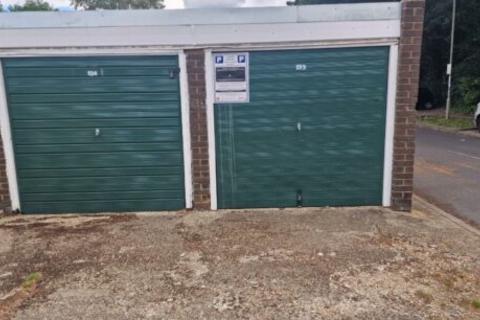 undefined, Chaucer Road, Farnborough GU14