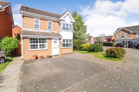3 bedroom detached house for sale, Clover Close, Biggleswade SG18