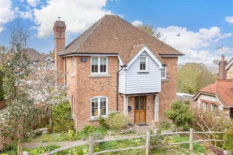 6 Boxgate, Crowborough, TN6 1SF