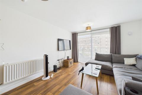 Flat 20, Oakley House, 4 Hotspur Street, London, SE11 6BT