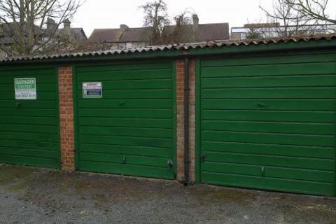Garage to rent, Lower Addiscombe Road, Croydon CR0