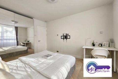 1 bedroom in a flat share to rent, London NW1