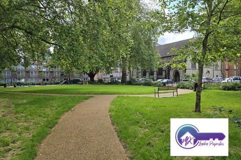 1 bedroom in a flat share to rent, London NW1
