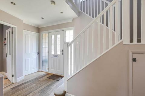 15 Shaw Crescent, South Croydon, CR2 9JB