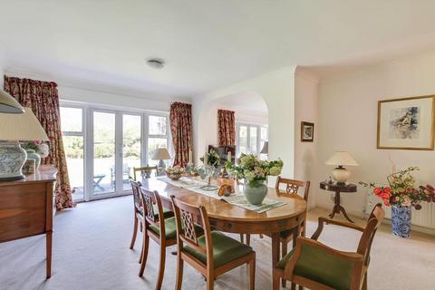 73 Leas Road, Warlingham, CR6 9LP