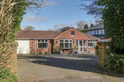 73 Leas Road, Warlingham, CR6 9LP