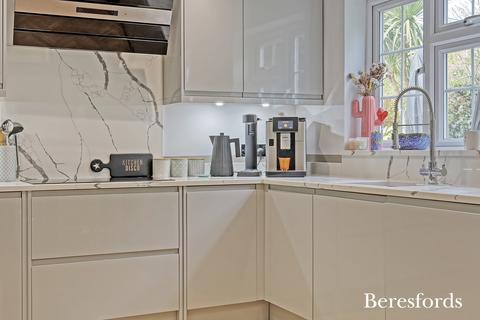 12 The Terlings, Brentwood, CM14 4NG