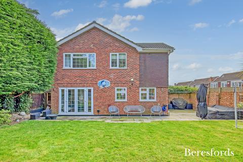 12 The Terlings, Brentwood, CM14 4NG