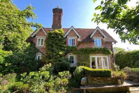 4 bedroom semi-detached house for sale, High Street, Biddenden, Kent, TN27 8AL