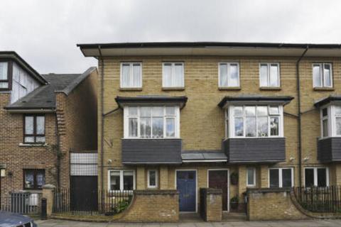 undefined, London, E11