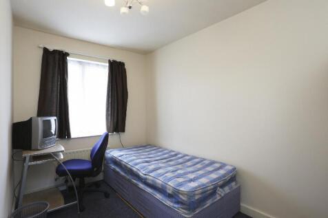 85138 house birch grove london greater london e11