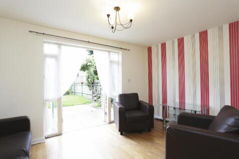 85138 house birch grove london greater london e11