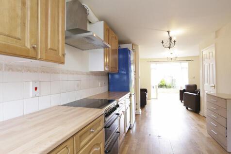 85138 house birch grove london greater london e11
